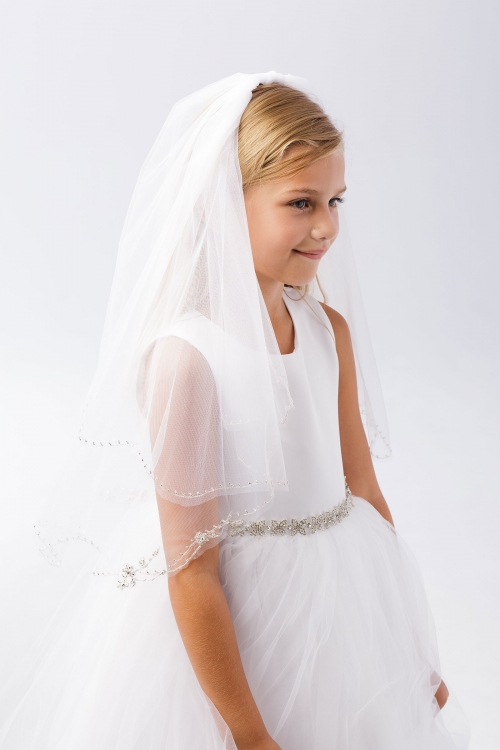 The BEST Quality Tulle VEIL for the First Communion -   First communion  veils, Girls first communion dresses, Communion veils