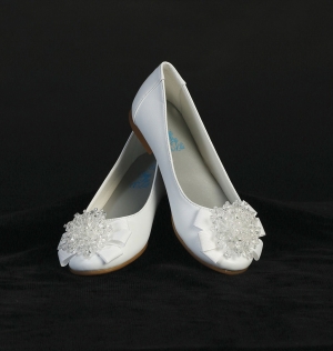 White Shoes with Beaded Front- Style Anna